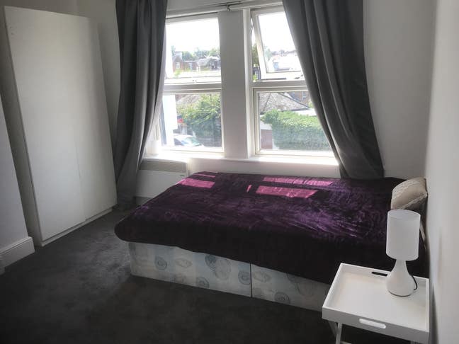 Fantastic Women-Only Flat Near West Hampstead Main Photo
