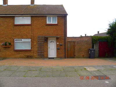 Single Room Available Main Photo