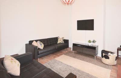 Students Only - nice residential area City Centre Main Photo
