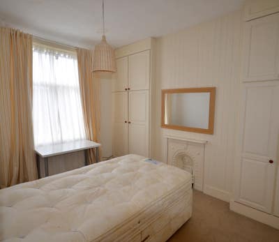 Students Only - nice residential area City Centre Main Photo