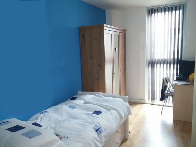 Single Room Available Main Photo