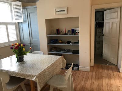 Single room (Lewes) close to Glyndebourne bus stop Main Photo