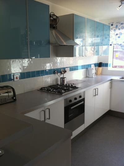 Modern double furnished room ensuite Leamington Main Photo