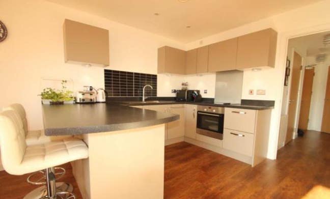 Room Available in Modern Flat - City Centre  Main Photo