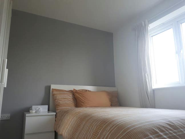 Bright Double Room in  Quiet  and Modern Apartment Main Photo