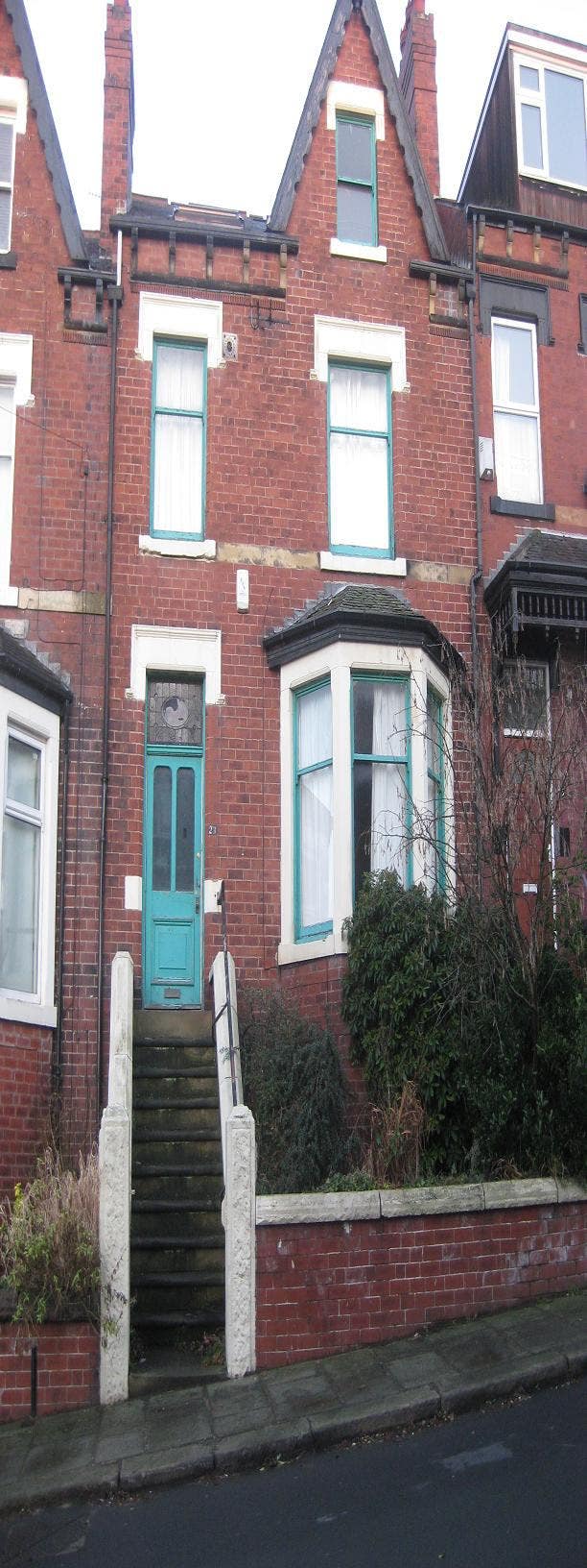 Double Room Available Main Photo