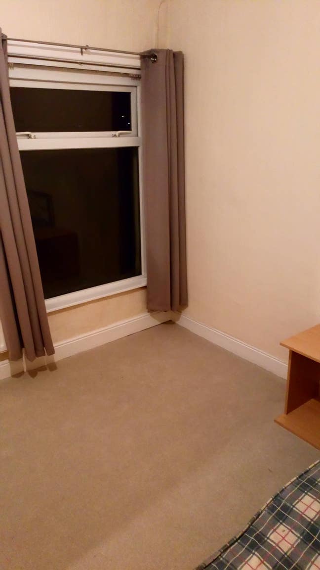 Room for Rent  Main Photo