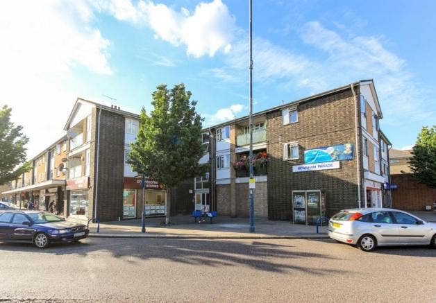  Double room to let in central cheshunt EN8 Main Photo