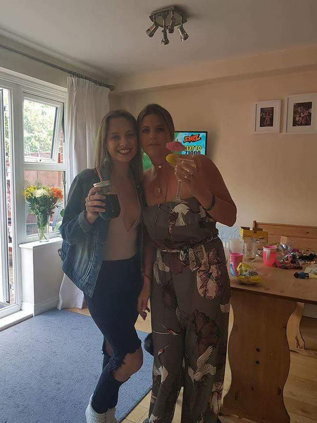 24. Female.Looking For Room To Rent  Main Photo