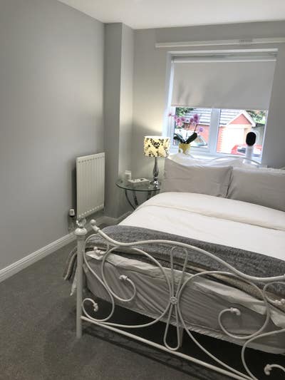 2 Doubles one with En-suite. Stunning home Main Photo