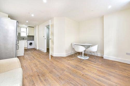 Large double ensuite  Main Photo