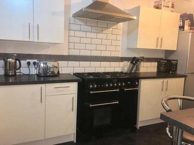 Double Near Marsh Barton & City £725pcm Main Photo