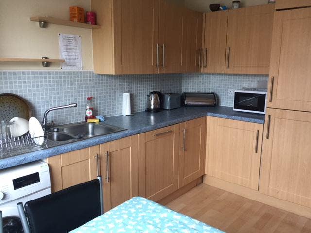 Modern 3 bed HMO Licenced Flat, No Utility bills. Main Photo