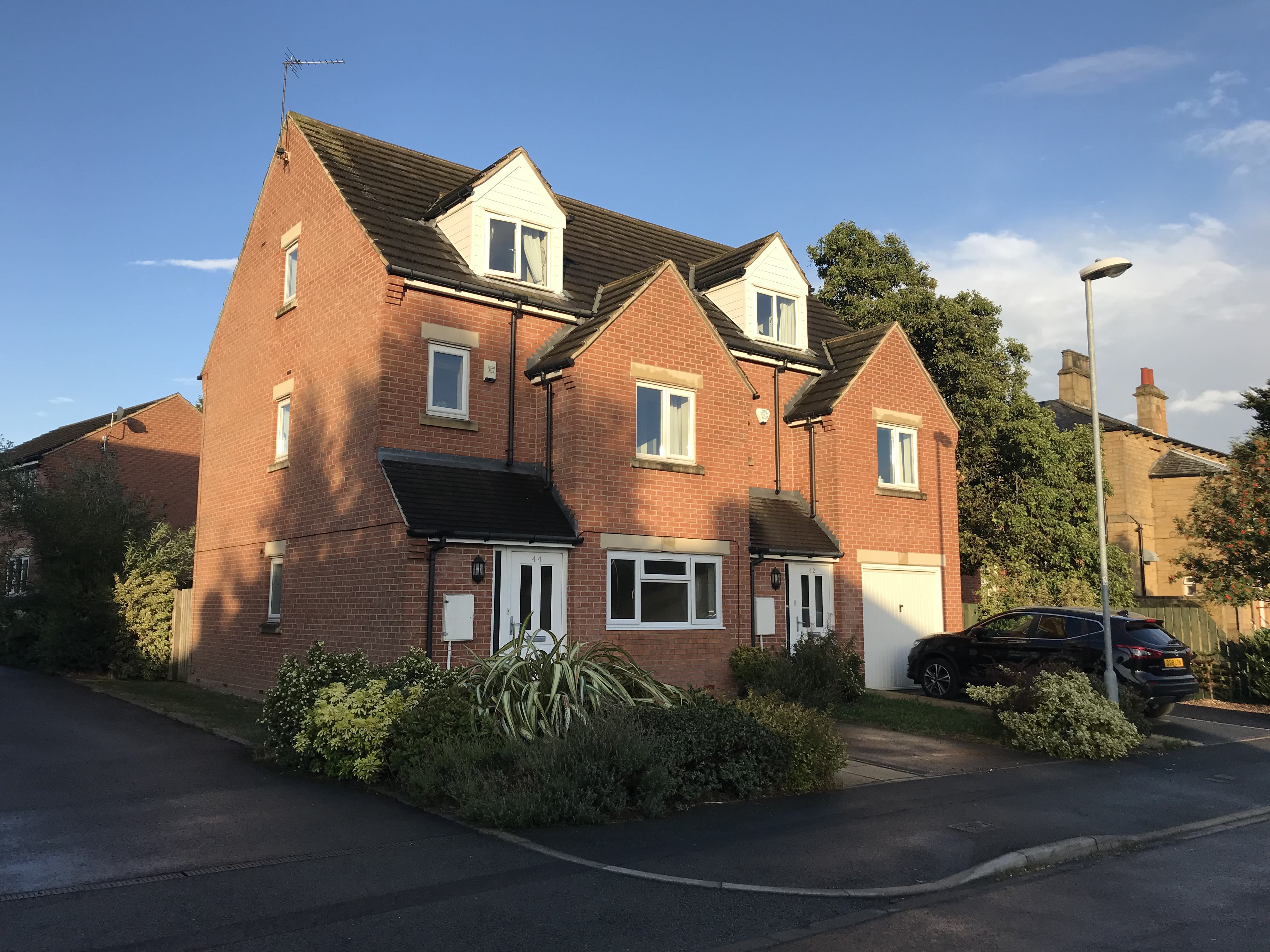 Rooms For Rent For Professionals Leeds Flatshare Leeds House Share Rooms To Let