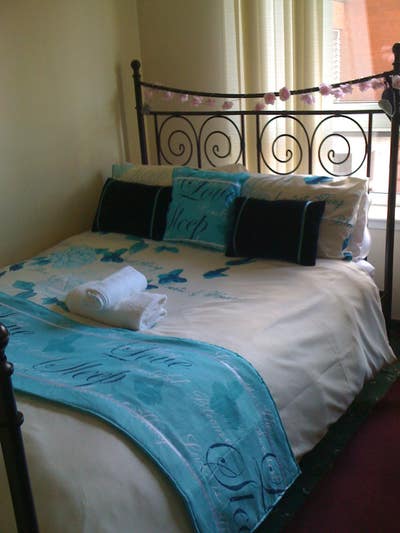 An En-Suite Double Room Is Available for Rent. Main Photo
