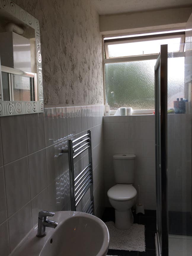 Room Available in Castleford Main Photo