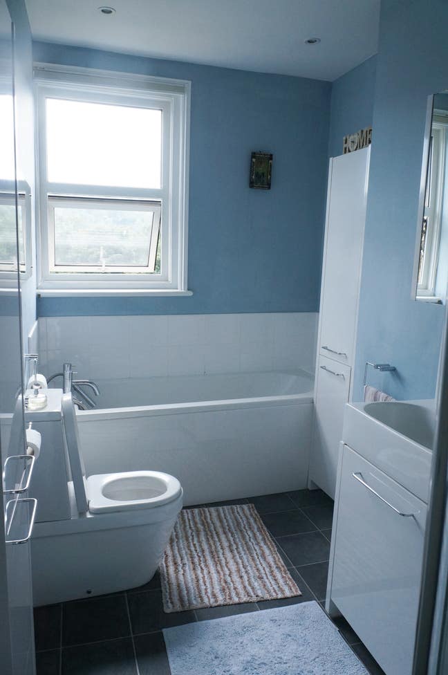 Available from Apr - Furnished Double Bedroom Main Photo