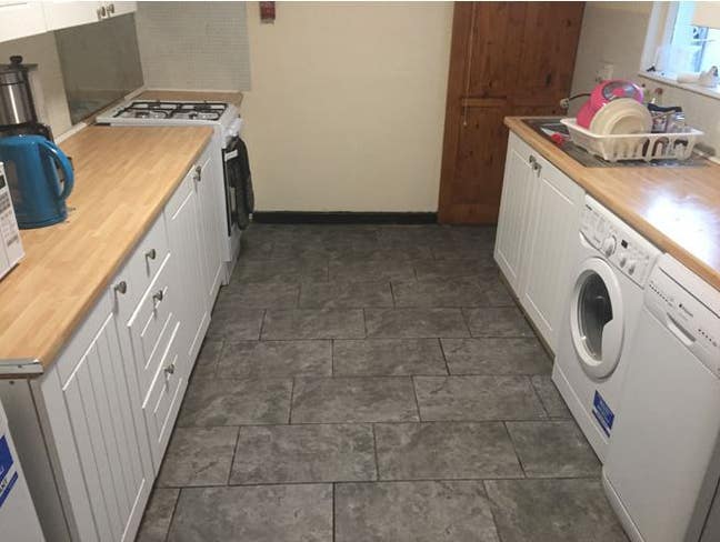 Double Room For Rent  - including all bills Main Photo