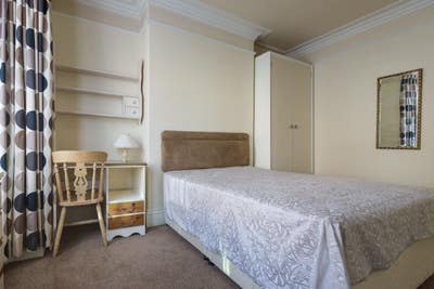 Large Double Room in Excellent West End Houseshare Main Photo