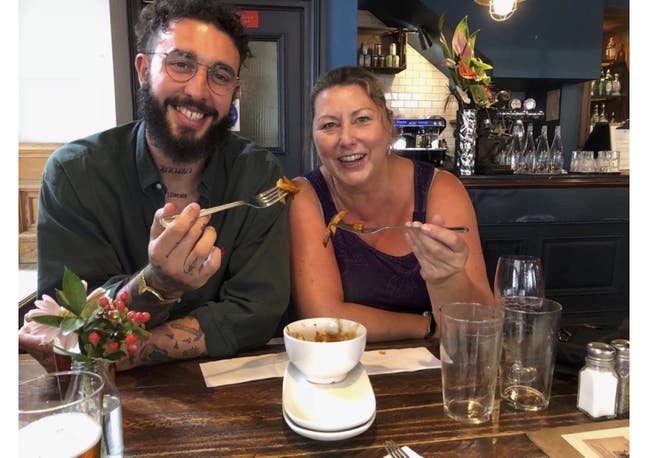 On the hunt for a a large room in a chilled house Main Photo