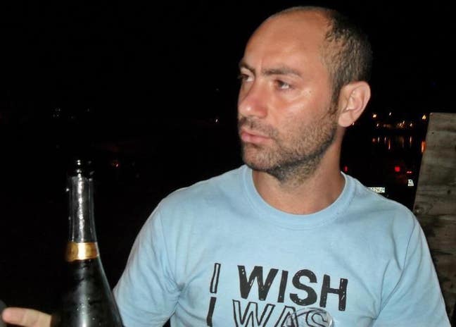 Italian looking for a Room in Belfast weekends. Main Photo