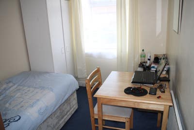 Single room in Harrow Main Photo