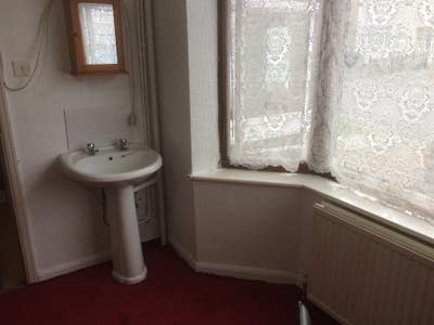 Double Room Ensuite Shared House (Fully Furnished) Main Photo