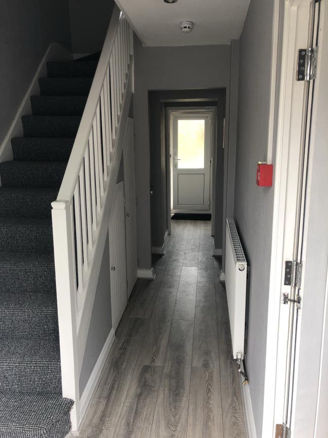 Exec Room inc Bills, Freeview; WIFI; Parking  Main Photo