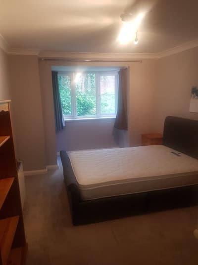 Large Double Room to Rent – Downley, High Wycombe  Main Photo