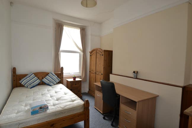 Student House 2 Double Rooms £99/Week Main Photo