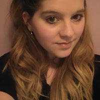 I am a professional female looking for a doub... Main Photo