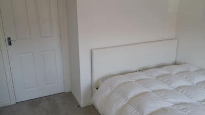 Double Room to rent in Berryfields Main Photo