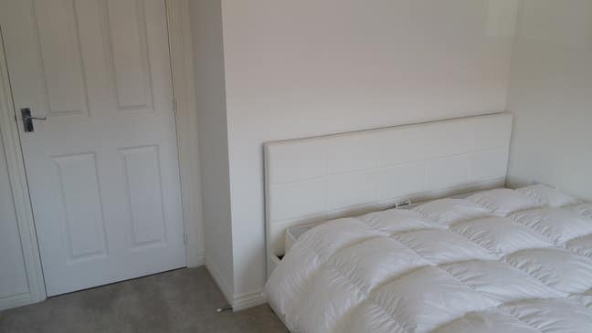 Double Room to rent in Berryfields Main Photo