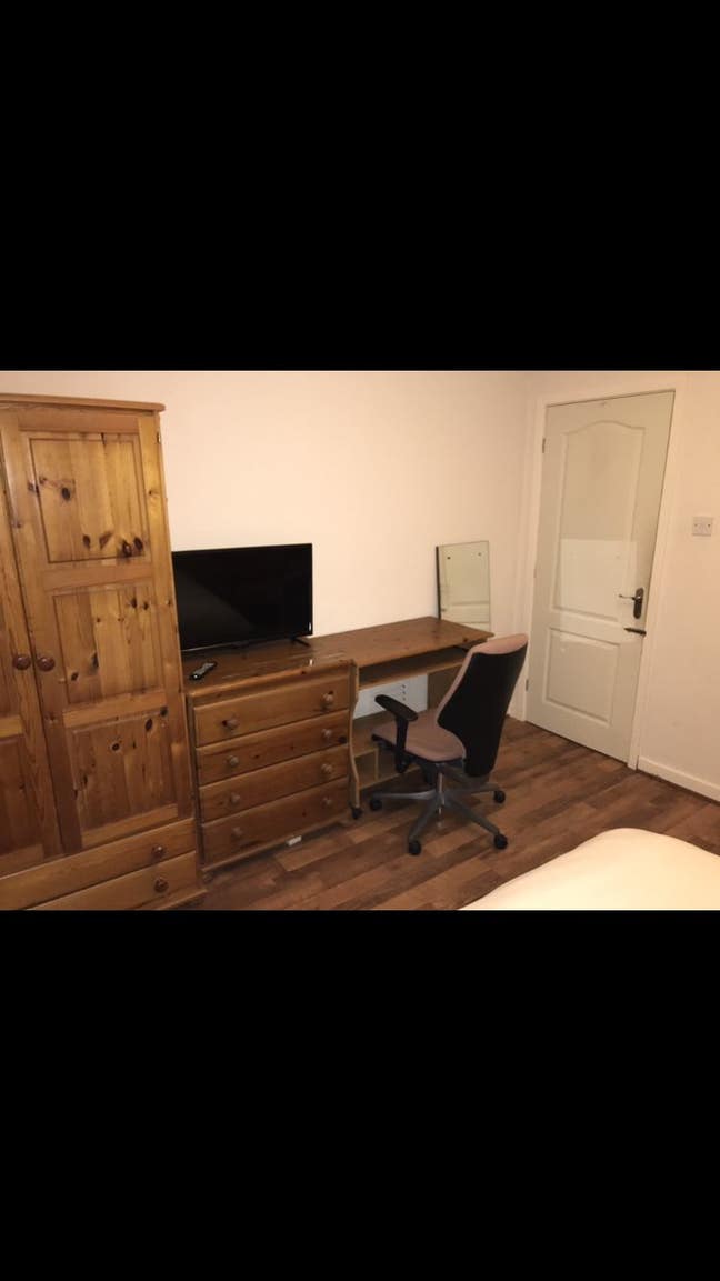 Large Double Room  Main Photo