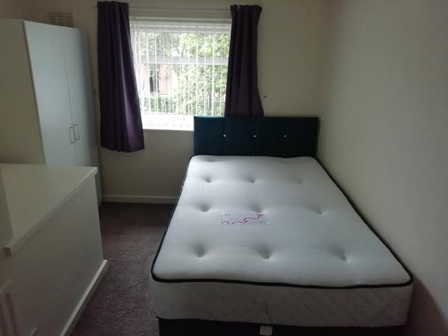 Single Room /Double Bed Main Photo