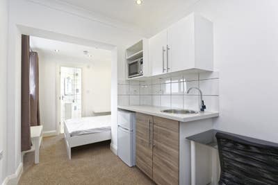 Studio **Available Immediately** **Bills inc** Main Photo