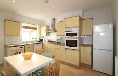 1 Double Room &pound;400 Deposit / Fibre Optic  Main Photo