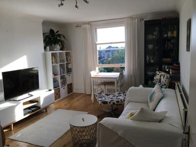 Lovely 1 bedroom flat Main Photo