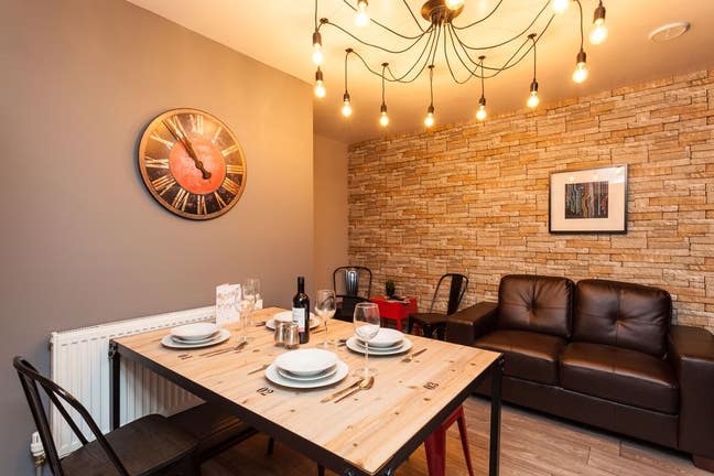 Modern high spec double room professional house Main Photo