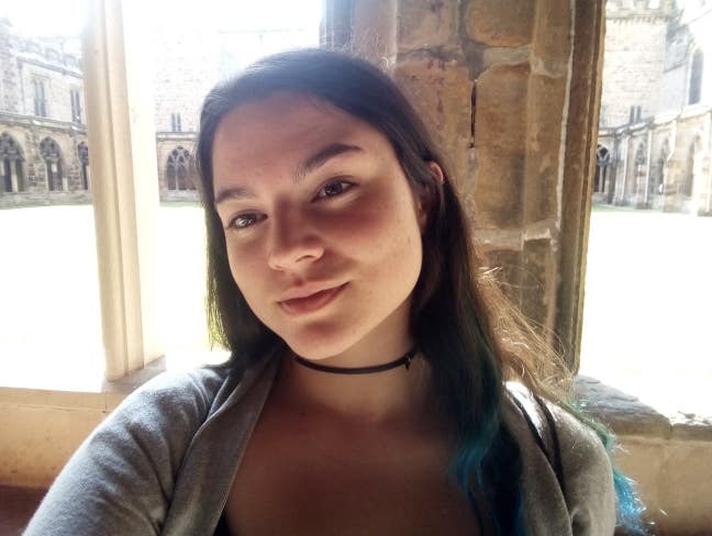 Professional seeks double room Main Photo