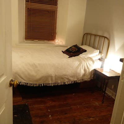 Room to rent in creative friendly family home Main Photo