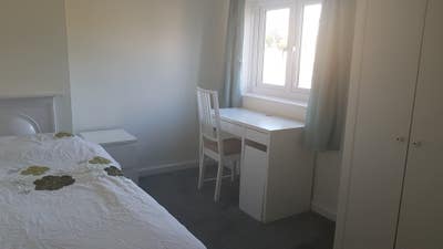 Spacious house with large garden in quiet area Main Photo