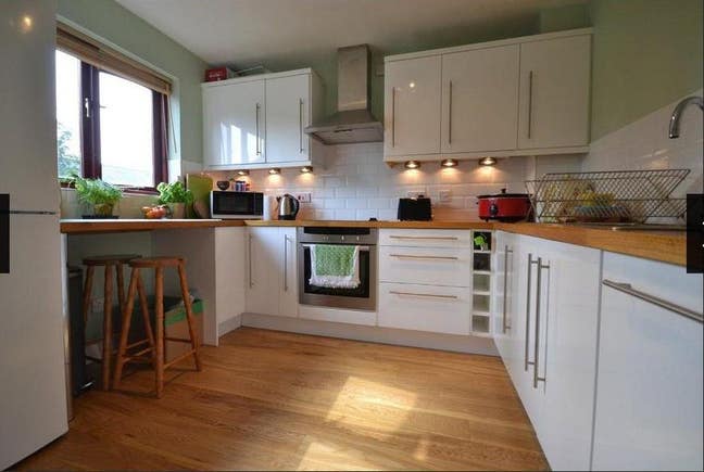 Double Room in Amazing Central Location Main Photo