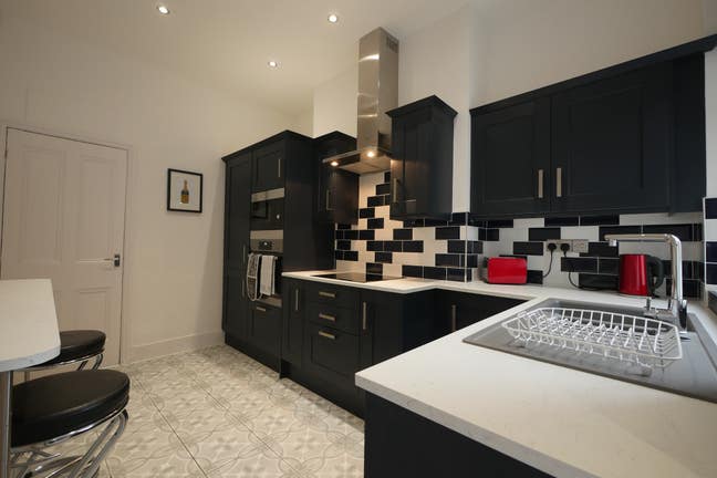 Luxury 4 bedroom house share in Liverpool 18 Main Photo