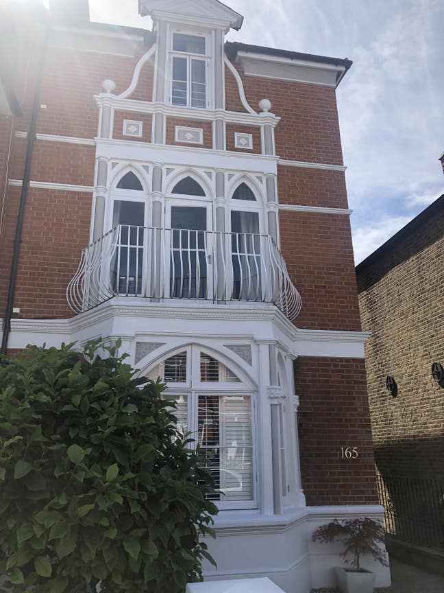 Beautiful house, nice space, decent double room Main Photo