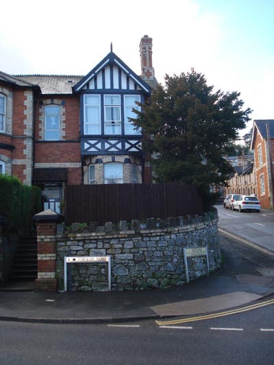 Huge en suite room, parking, near town centre Main Photo