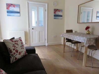 A Lovely  Double Room in E17 Main Photo