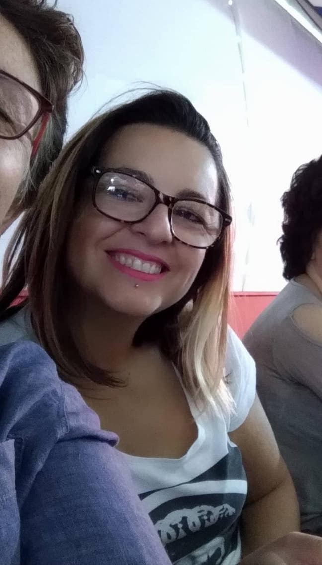 2 Professionals looking for TWO double rooms Main Photo