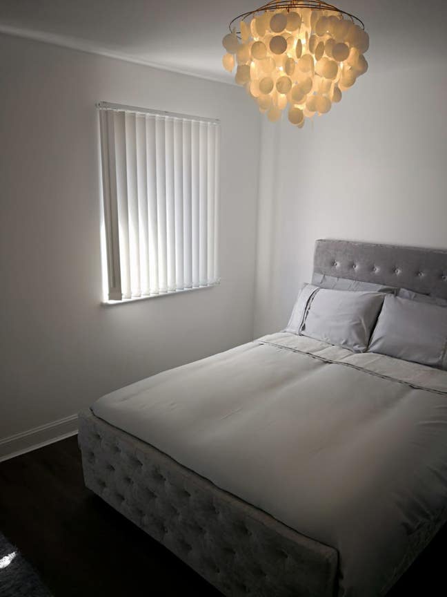 Luxury Double spacious Bedroom  Main Photo