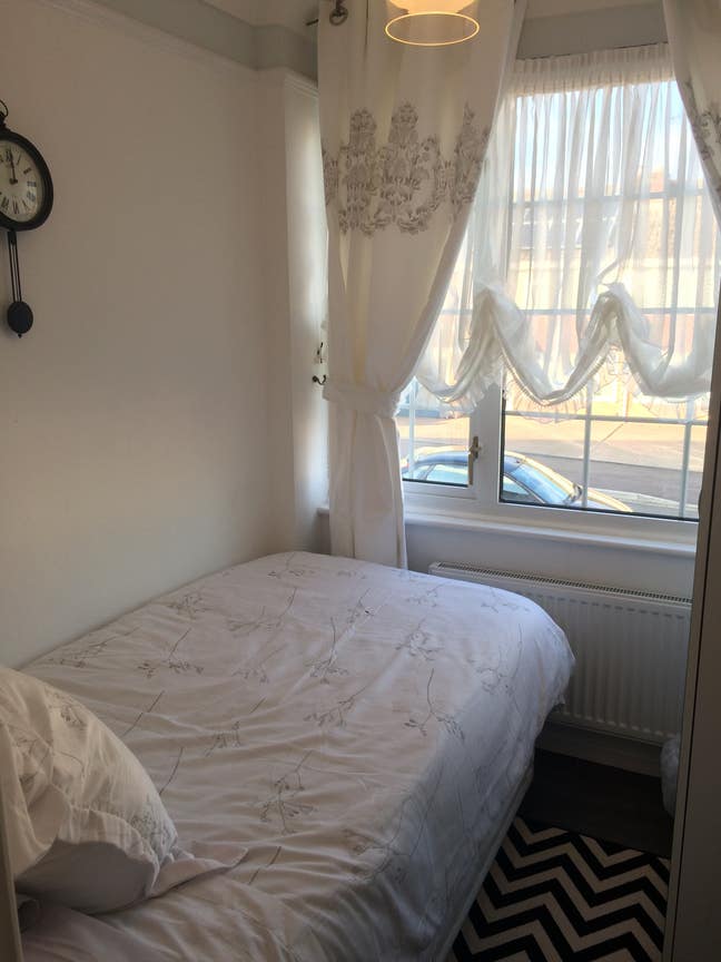 Comfortable  single room  Main Photo